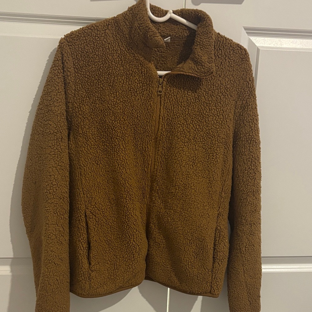 Uniqlo Brown Fleece Sweater